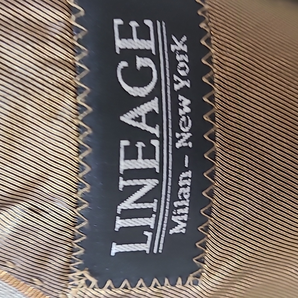 Lineage Milan-New York Suit - Picture 11 of 13